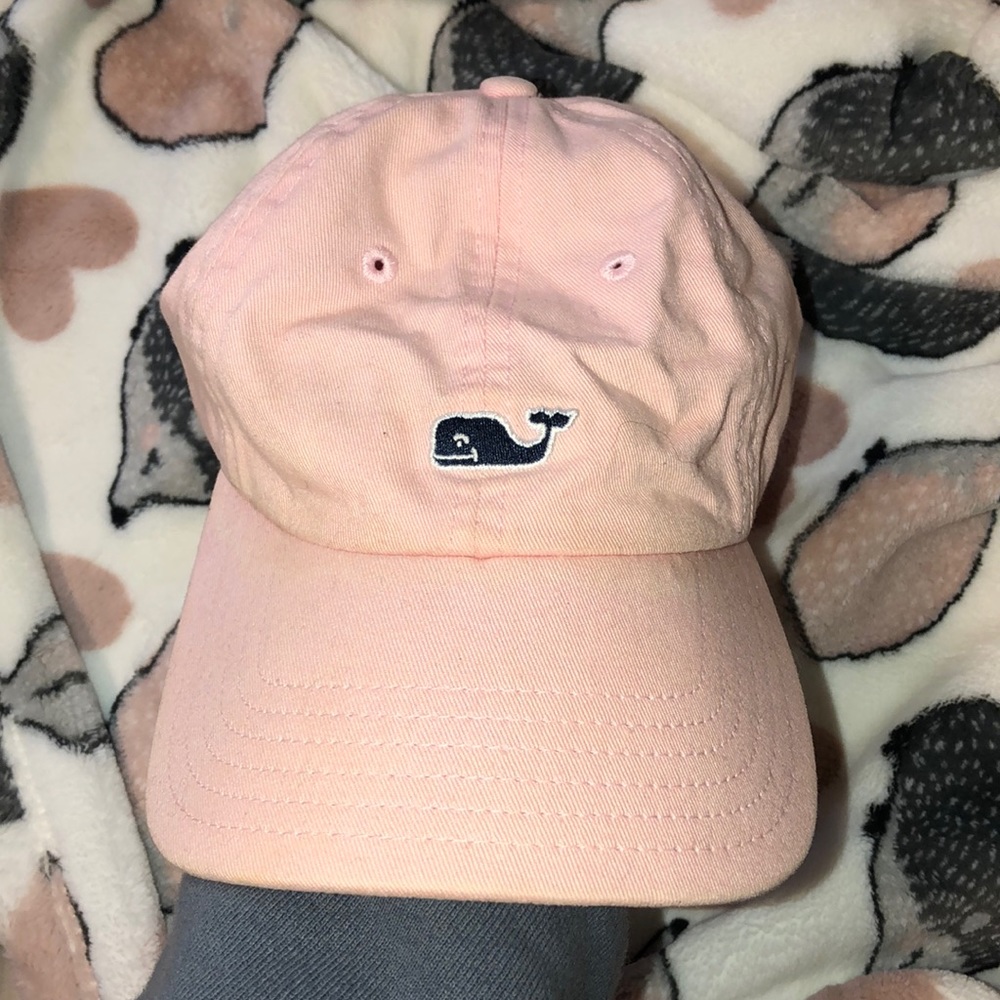 Adorable baby pink vineyard vines hat